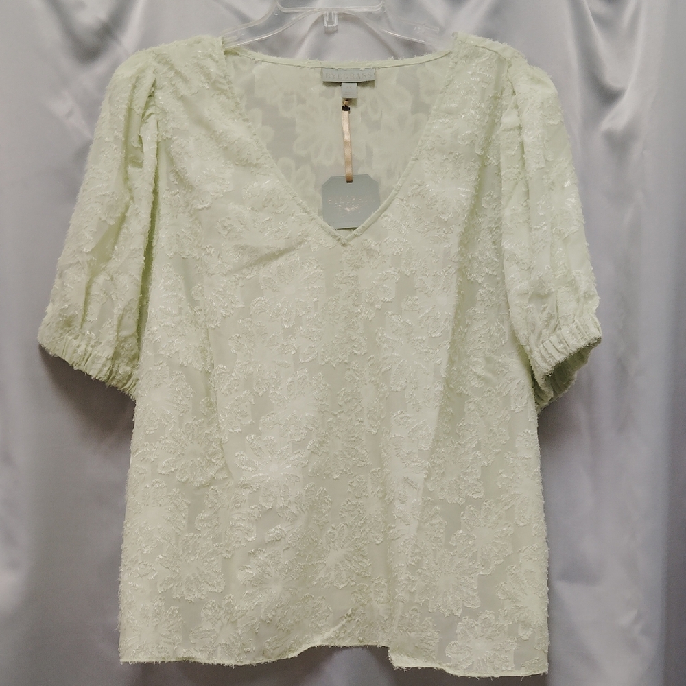 RYEGRASS Floral Embossed Top